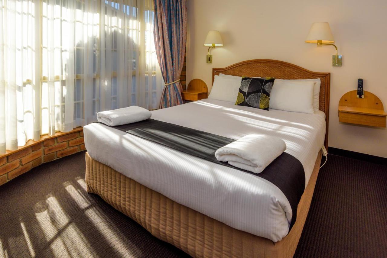 Sapphire Waters Motor Inn Merimbula Bagian luar foto