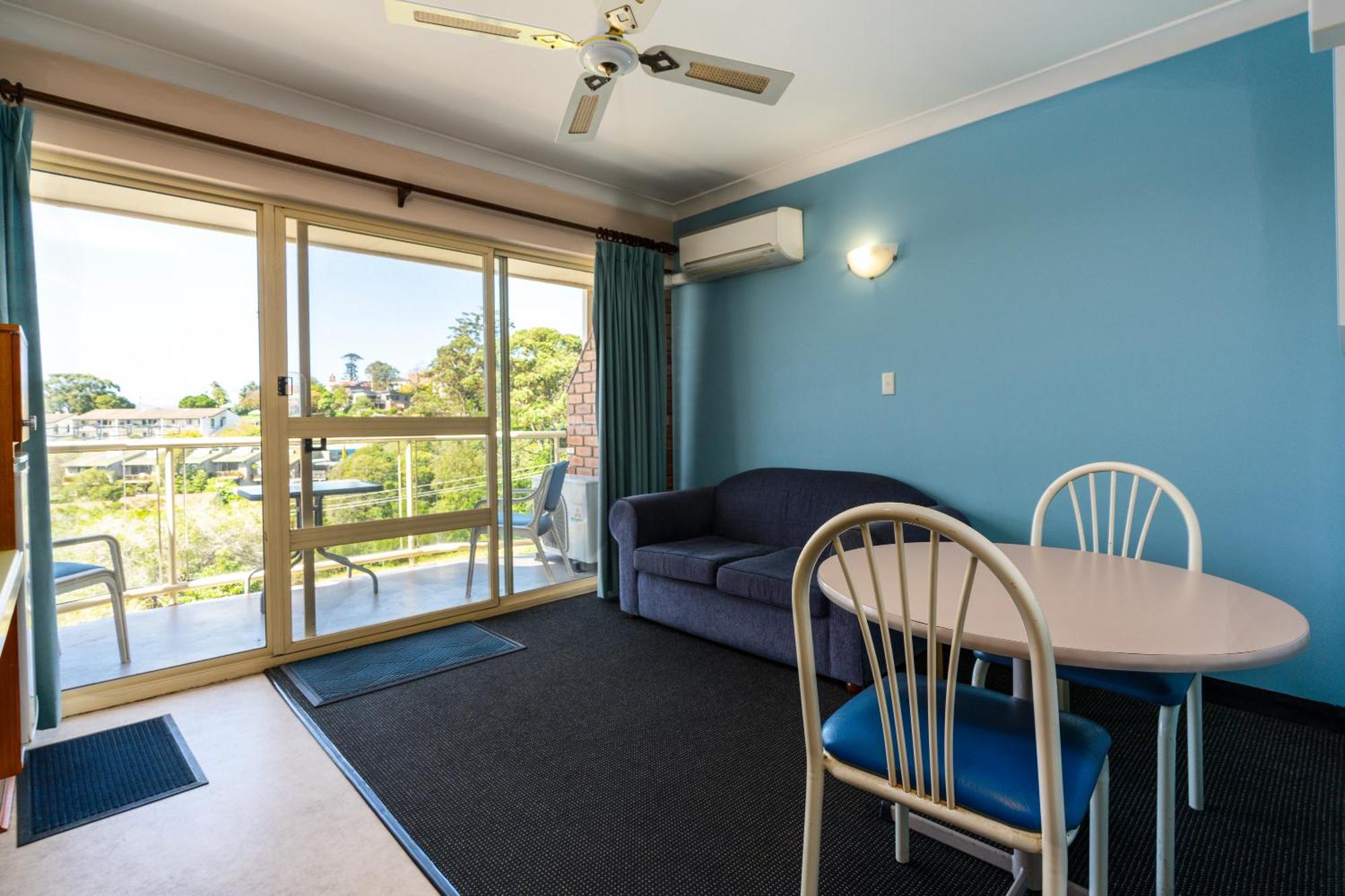 Sapphire Waters Motor Inn Merimbula Bagian luar foto