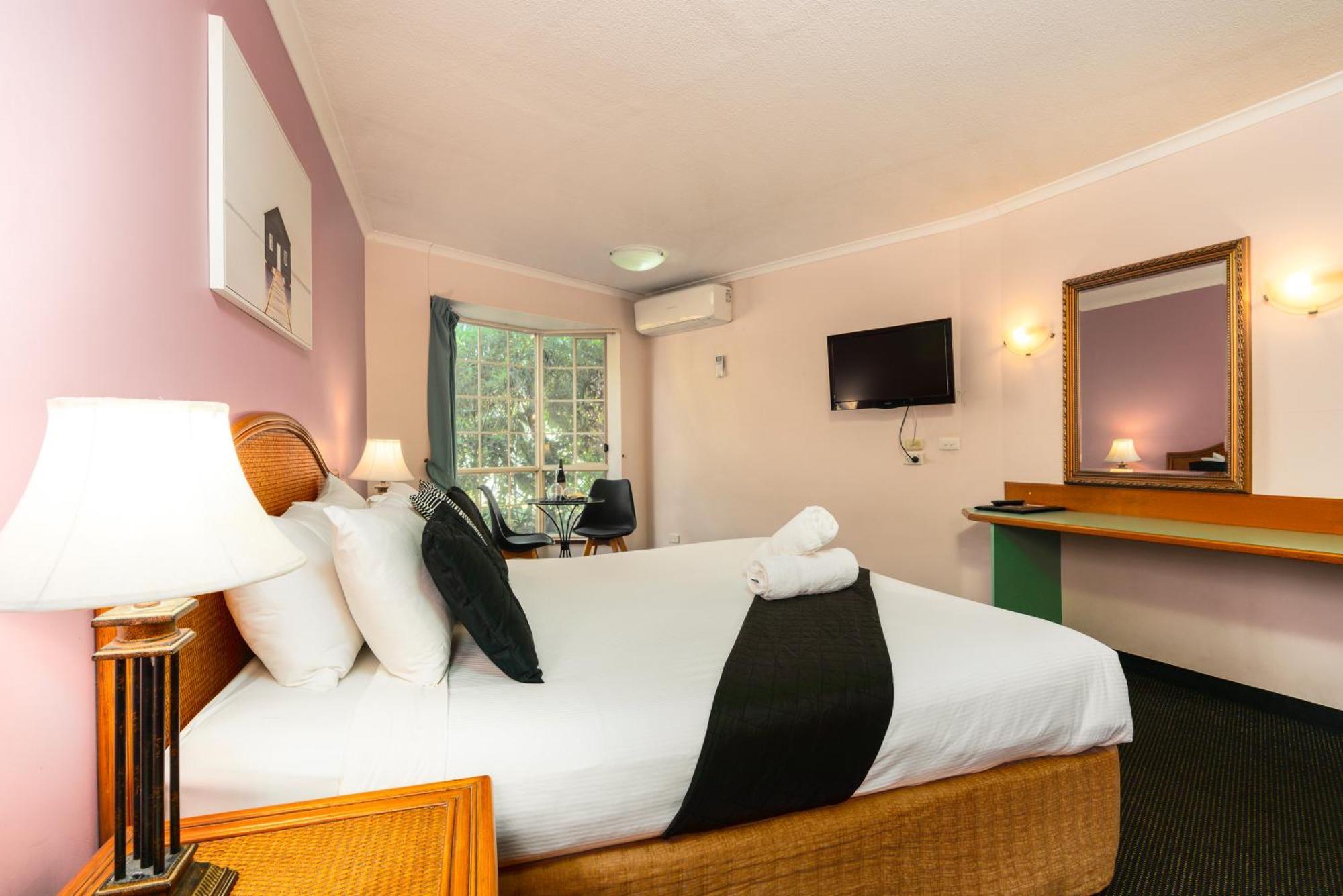 Sapphire Waters Motor Inn Merimbula Bagian luar foto