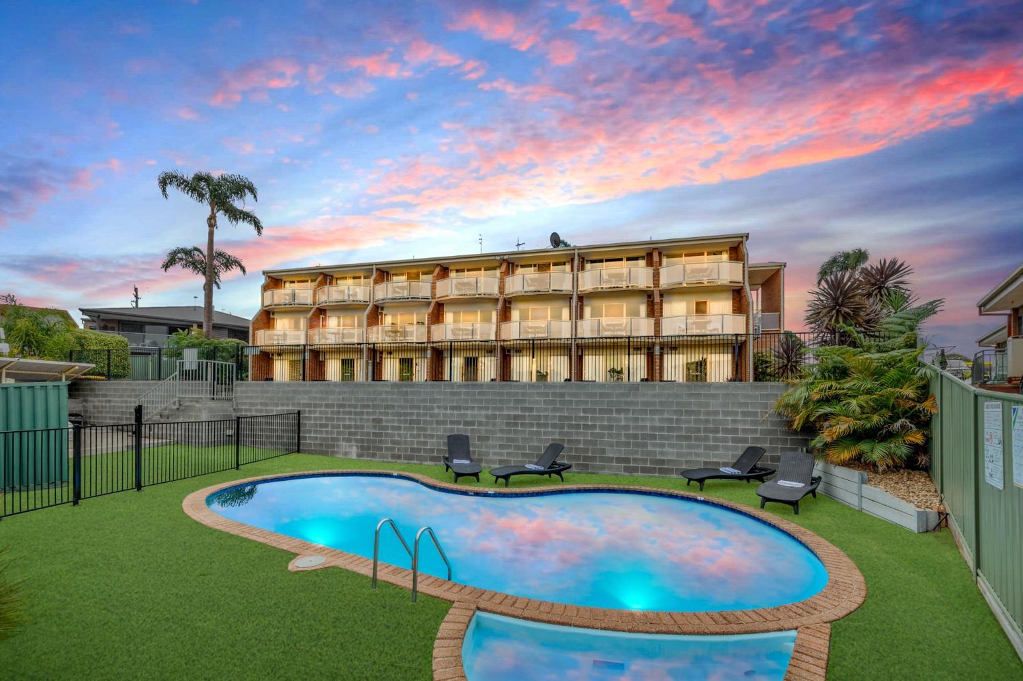Sapphire Waters Motor Inn Merimbula Bagian luar foto