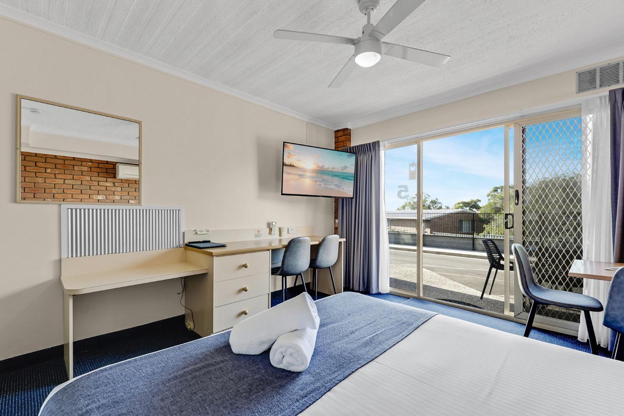 Sapphire Waters Motor Inn Merimbula Bagian luar foto