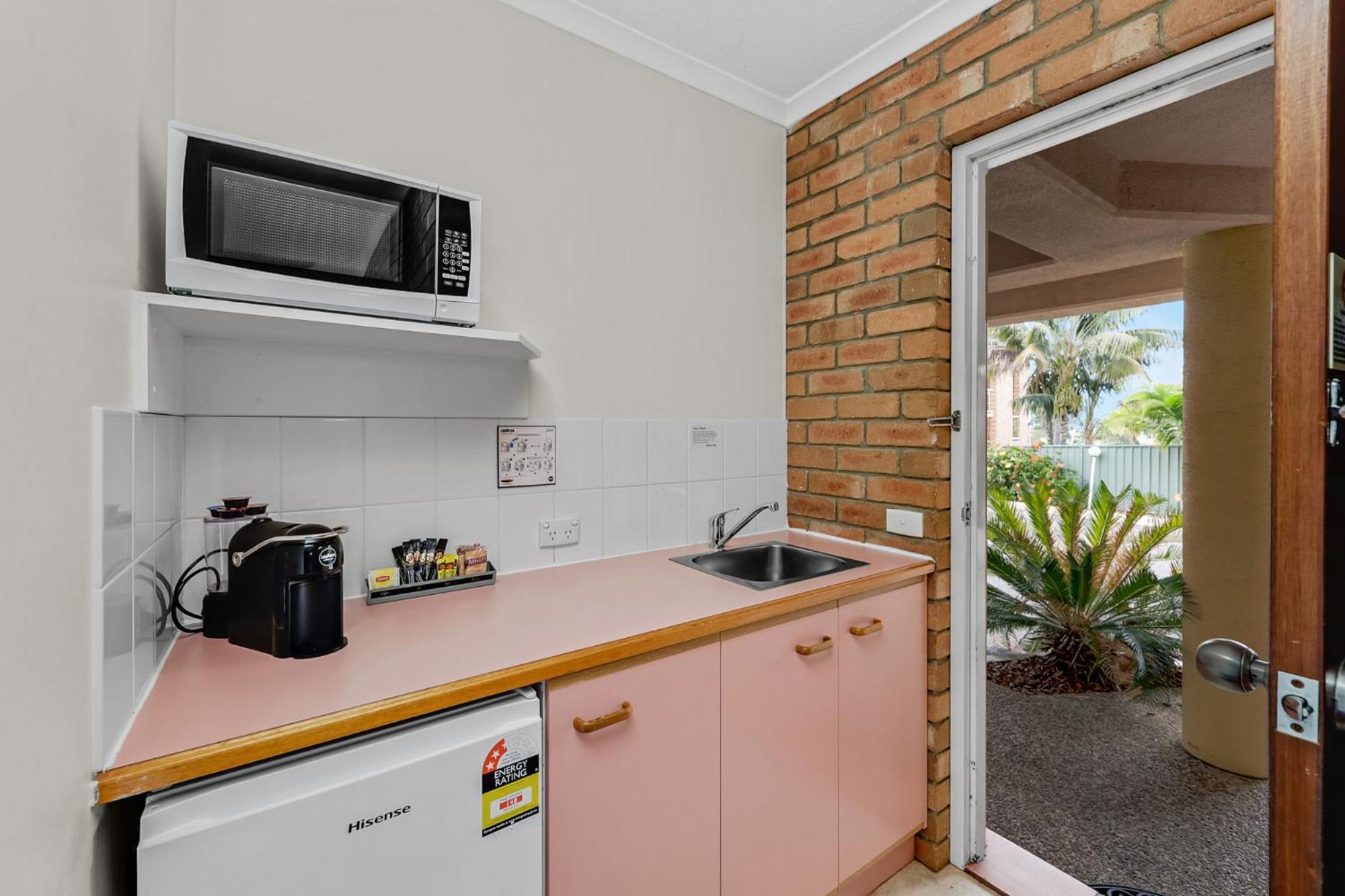 Sapphire Waters Motor Inn Merimbula Bagian luar foto